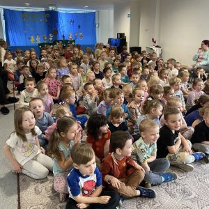 Przedstawienie teatralne pt. "Cyrk Bobas" 