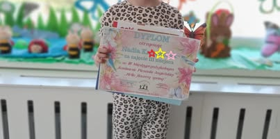 III miejsce w III Międzyprzedszkolnym Konkursie Piosenki Angielskiej „Hello Flowery Spring” (IV 2025)
