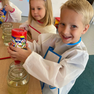  Eksperyment ,,Tańczące kropelki