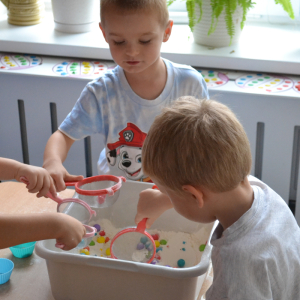 sensoryczne przygody malucha