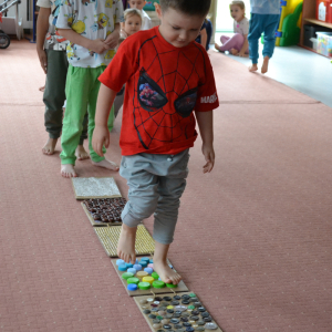 sensoryczne przygody malucha