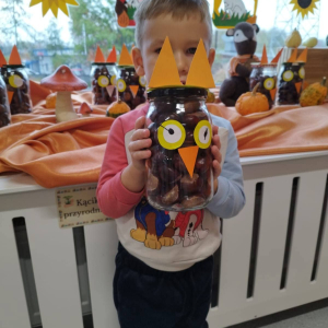 Praca plastyczna „Sowa w słoiku”.