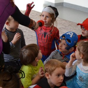 Zabawy z okazji Dnia Postaci z Bajek.