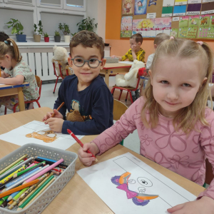 Zabawy z okazji Dnia Pluszowego Misia.