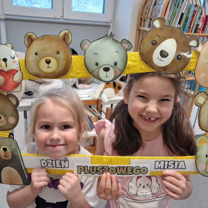 Zabawy z okazji Dnia Pluszowego Misia.