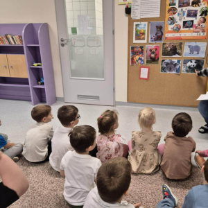 Zabawy z okazji Dnia Pluszowego Misia.