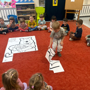 Zabawy z okazji Dnia Pluszowego Misia.