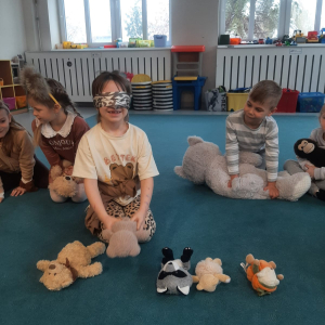 Zabawy z okazji Dnia Pluszowego Misia.