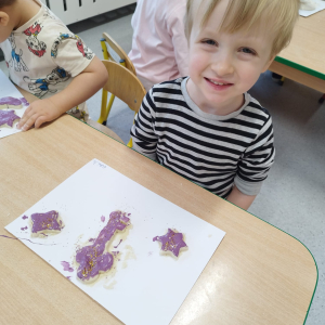 Zabawy z masą solną.