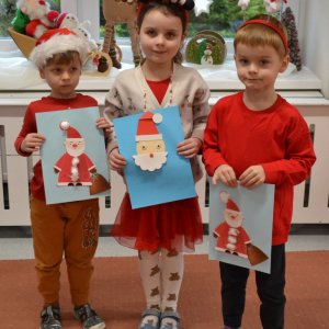 Spotkanie przedszkolaków ze Świętym Mikołajem.