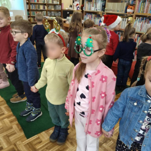 Warsztaty świąteczne w Filii nr 18 Miejskiej Biblioteki Publicznej w Dąbrowie Górniczej