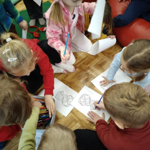 Warsztaty świąteczne w Filii nr 18 Miejskiej Biblioteki Publicznej w Dąbrowie Górniczej