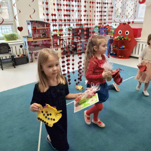 Występy dzieci  z okazji Dnia Babci i Dziadka.