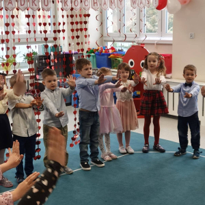 Występy dzieci  z okazji Dnia Babci i Dziadka.