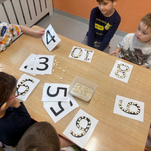 Sensoryczna matematyka -realizacja projektu edukacyjnego.