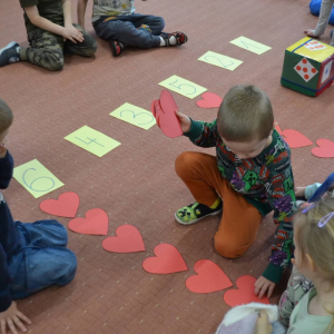 Zabawy walentynkowe w naszym przedszkolu.