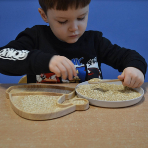 Sensoryczne wysypywanki.