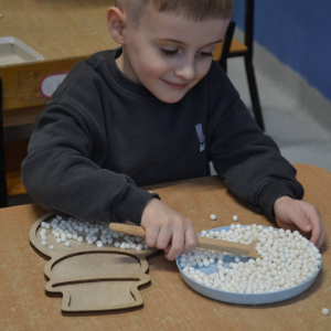 Sensoryczne wysypywanki.