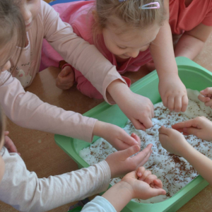 Zabawy z cieczą nienewtonowską.