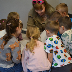 Dzieci z grupy Muchomorki odwiedziły British School w Dąbrowie Górniczej.