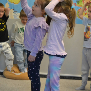 Dzieci z grupy Muchomorki odwiedziły British School w Dąbrowie Górniczej.