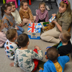 Dzieci z grupy Muchomorki odwiedziły British School w Dąbrowie Górniczej.